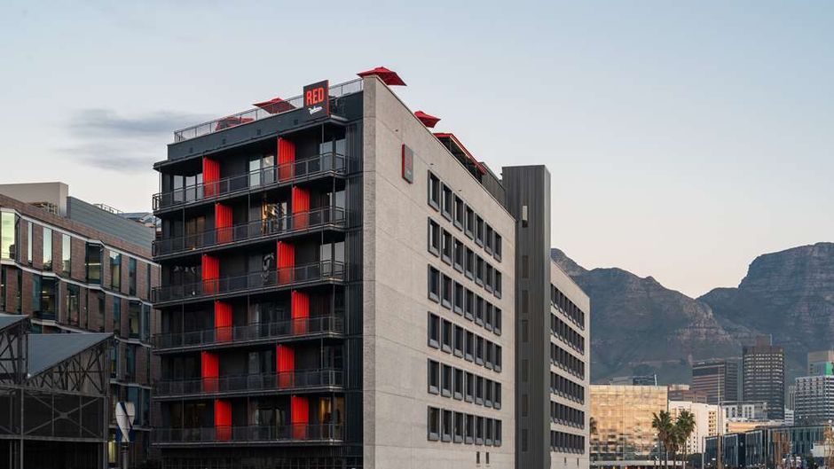 Radisson RED Hotel, V&A Waterfront Exterior