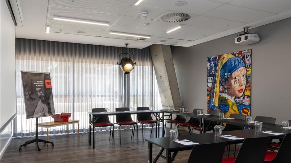 Radisson RED Hotel, V&A Waterfront Meeting