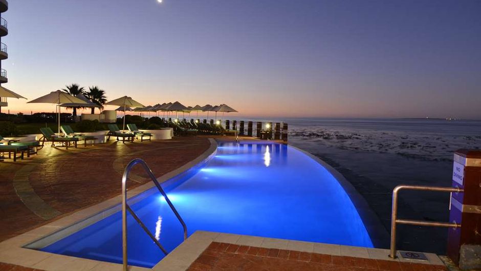 Radisson Blu Hotel Waterfront, Cape Town Pool