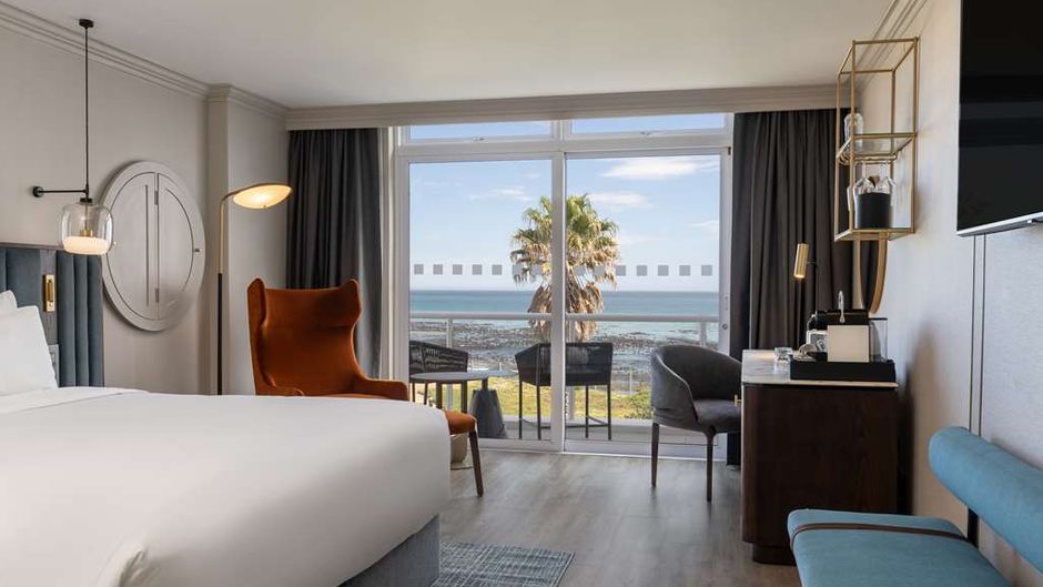 Radisson Blu Hotel Waterfront, Cape Town Room