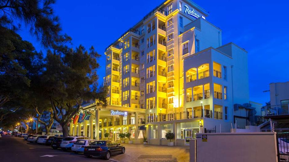 Radisson Blu Le Vendome Hotel Exterior