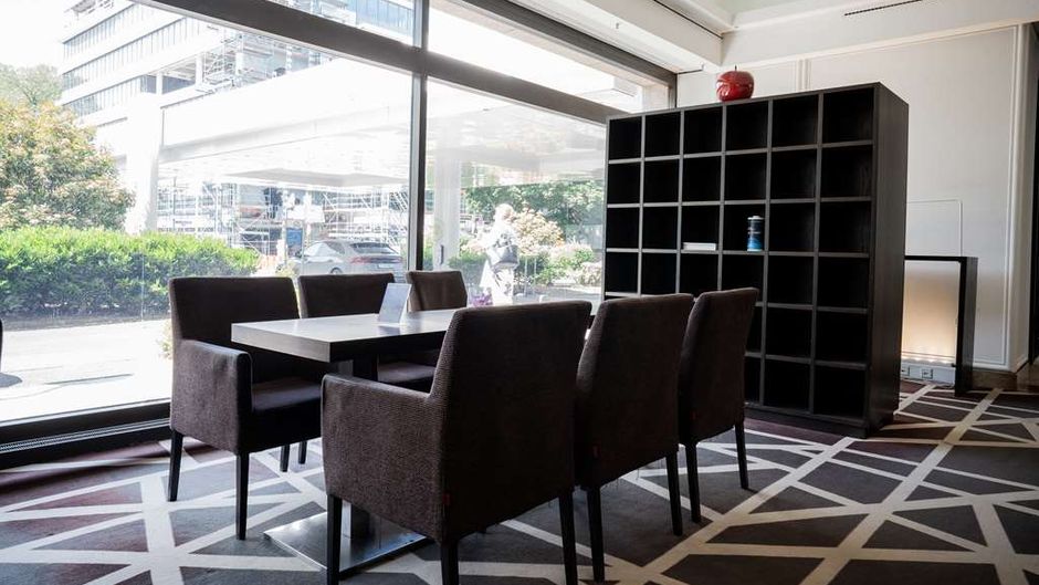 Radisson Blu Conference Hotel Lobby