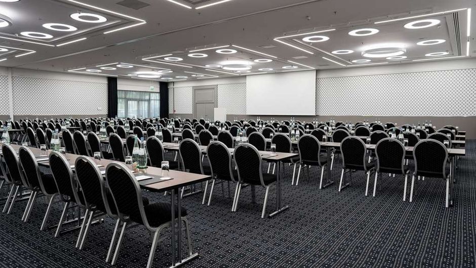 Radisson Blu Conference Hotel Ballroom