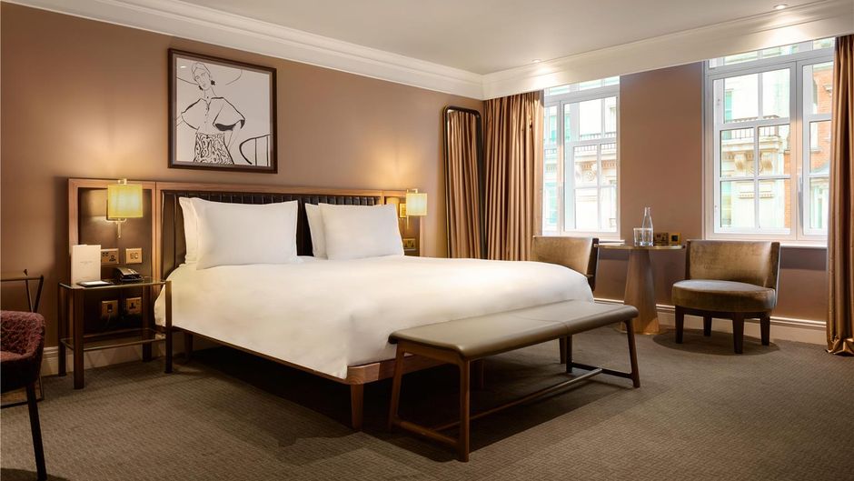 The May Fair Hotel, Radisson Collection Room