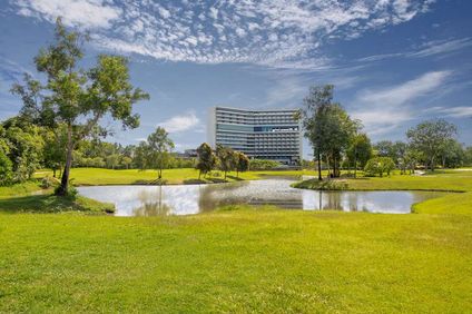 Radisson Golf & Convention Centre Batam