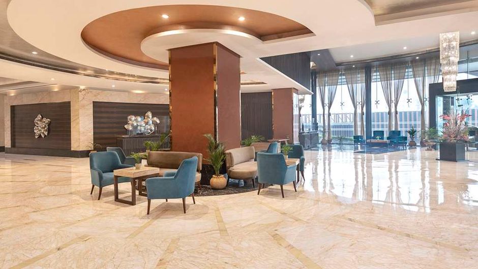 Radisson Blu Kaushambi Delhi NCR Lobby
