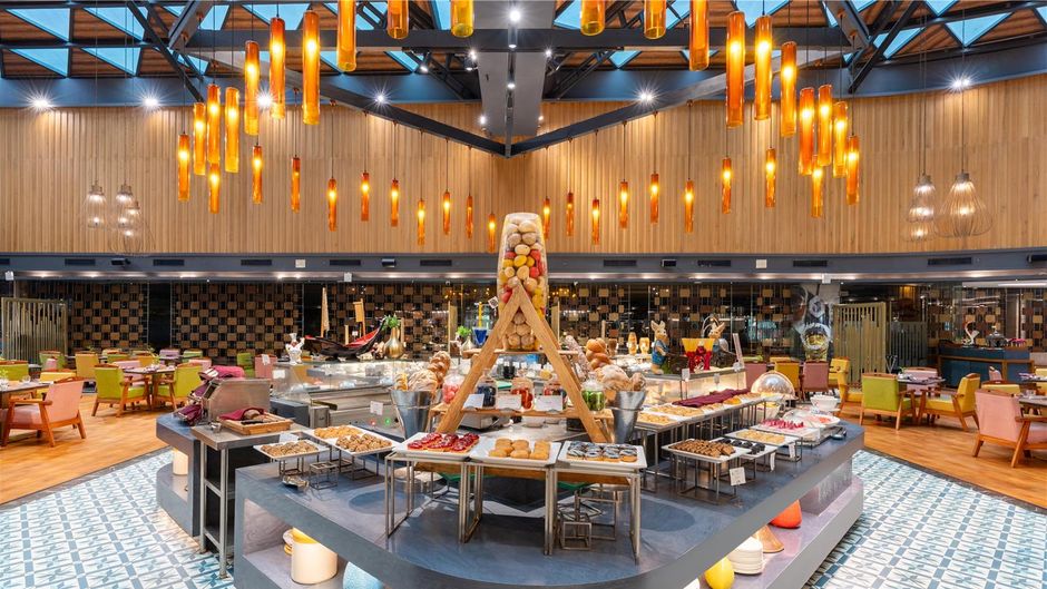 Radisson Blu Kaushambi Delhi NCR Restaurant