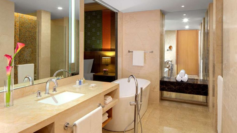 Radisson Blu Hotel Guwahati Suite