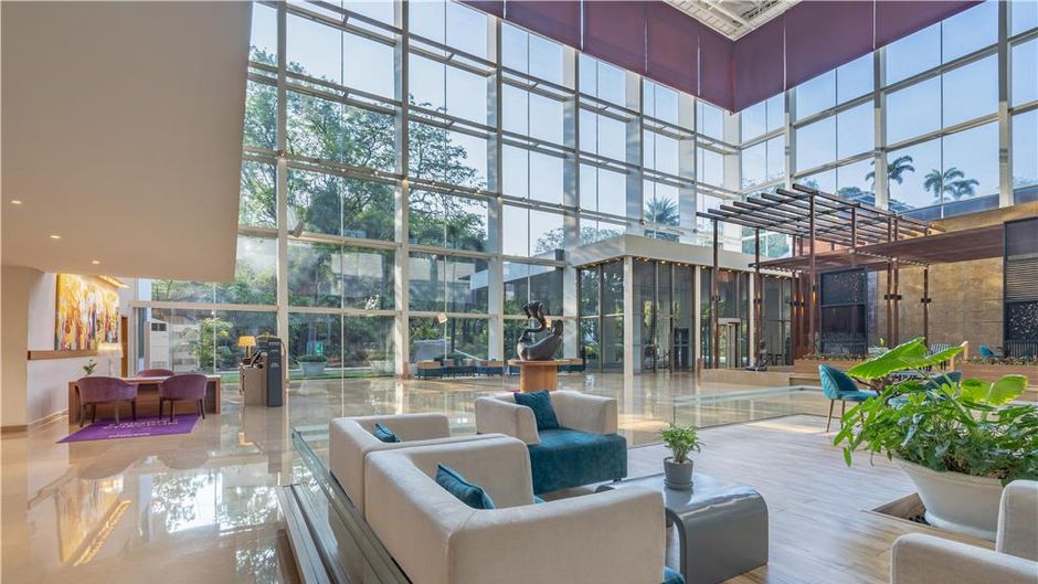Radisson Blu Plaza Hotel Banjara Hills Lobby