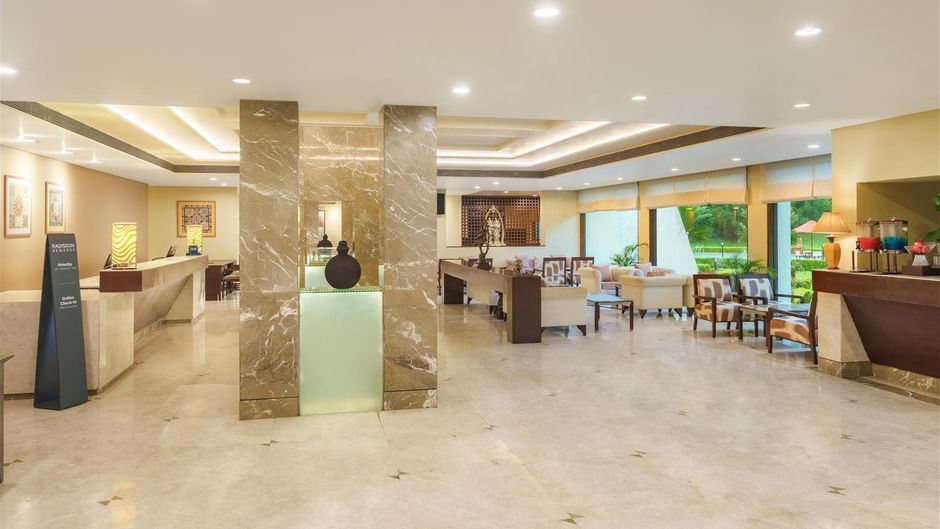 Radisson Hotel Khajuraho Lobby