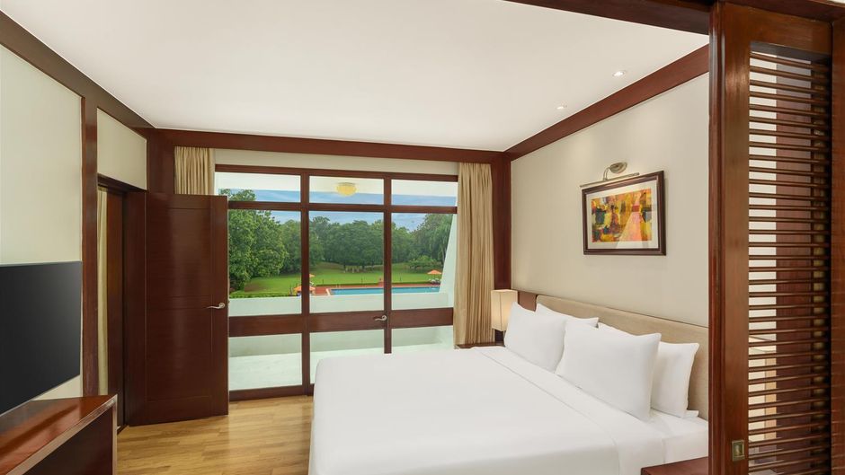 Radisson Hotel Khajuraho Suite