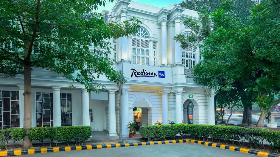 Radisson Blu Marina Hotel Connaught Plac Exterior