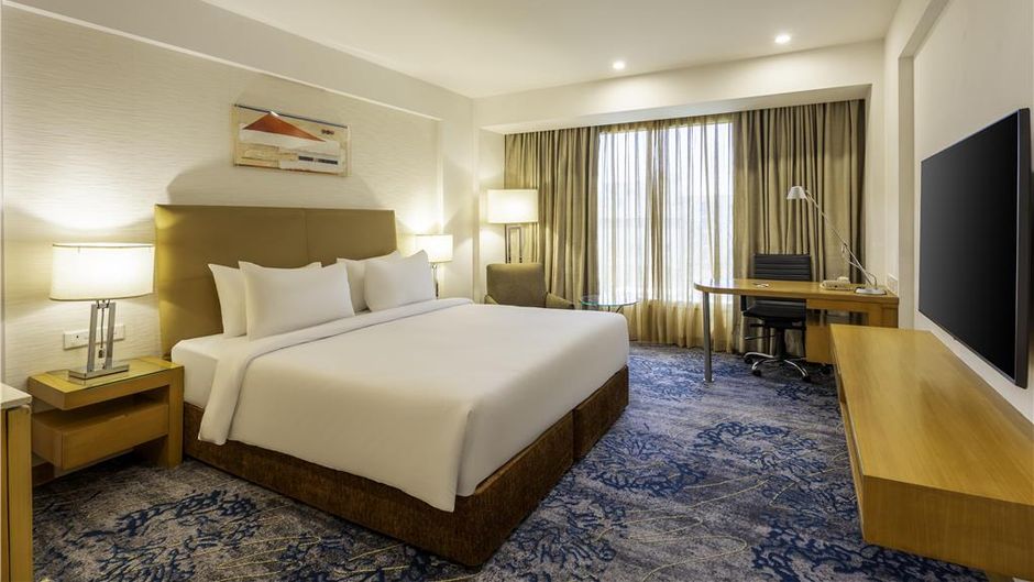 Radisson Blu Hotel  Pune  Kharadi Room