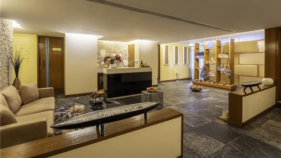 Radisson Blu Hotel  Pune  Kharadi Spa