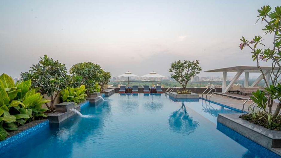 Radisson Blu Pune Hinjewadi Pool