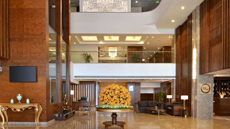 Radisson Chandigarh Zirakpur Lobby