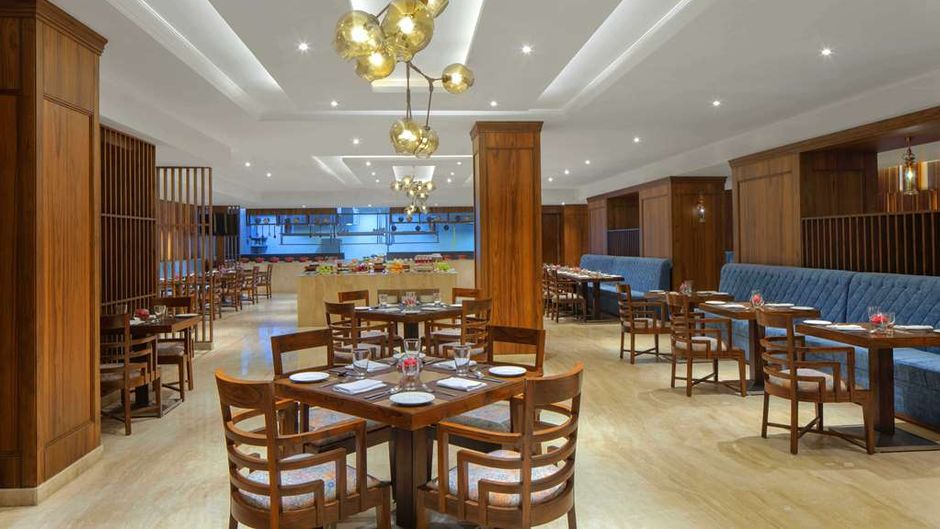 Radisson Chandigarh Zirakpur Restaurant