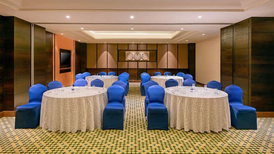 Radisson Blu Resort Karjat Meeting