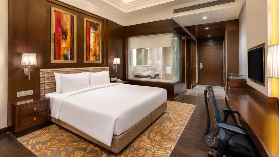 Radisson Noida Room