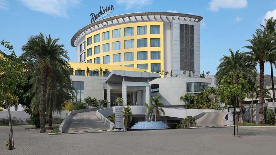 Radisson Salem Exterior