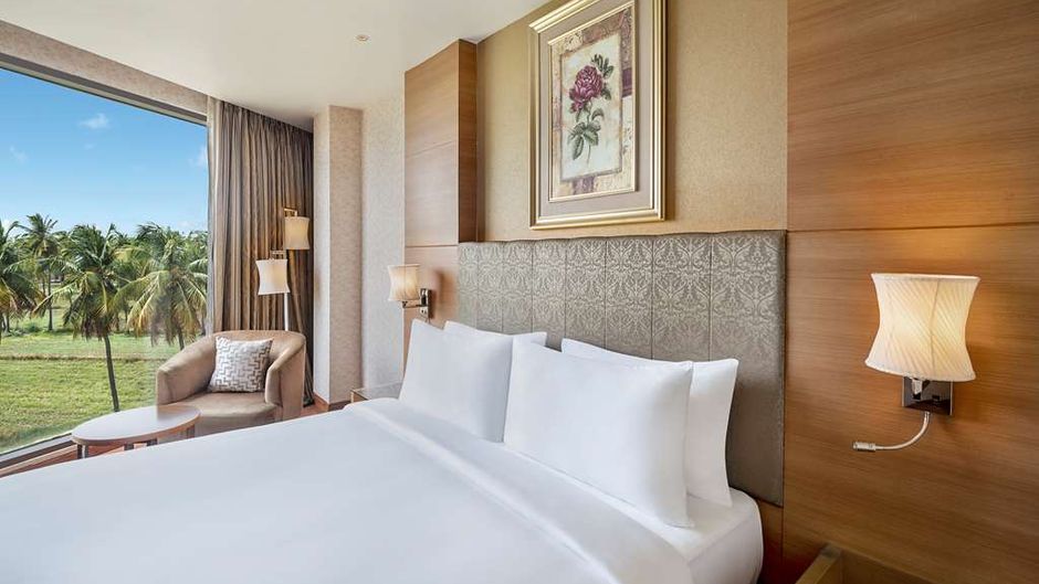 Radisson Salem Suite