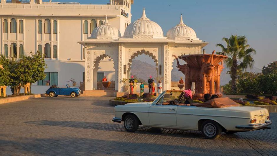 Radisson Blu Udaipur Palace Resort & Spa Exterior