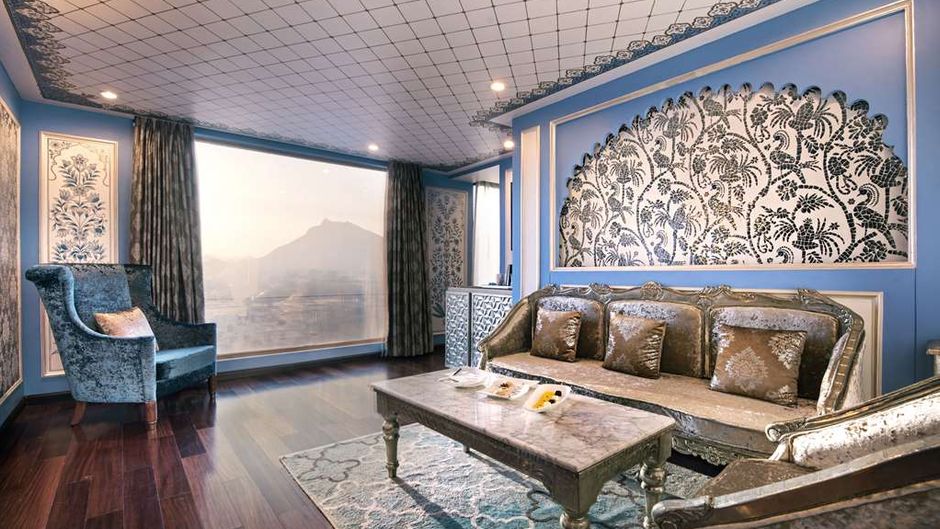Radisson Blu Udaipur Palace Resort & Spa Suite