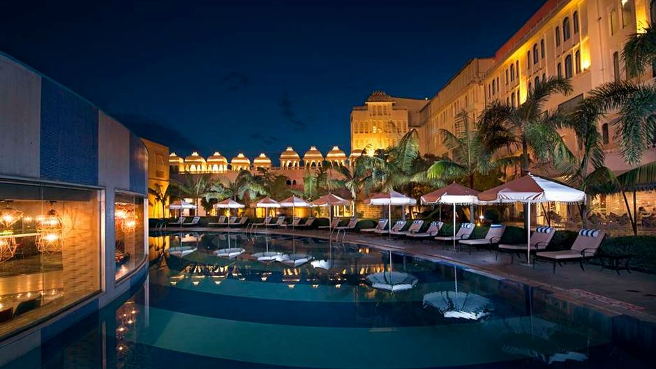 Radisson Blu Udaipur Palace Resort & Spa Pool