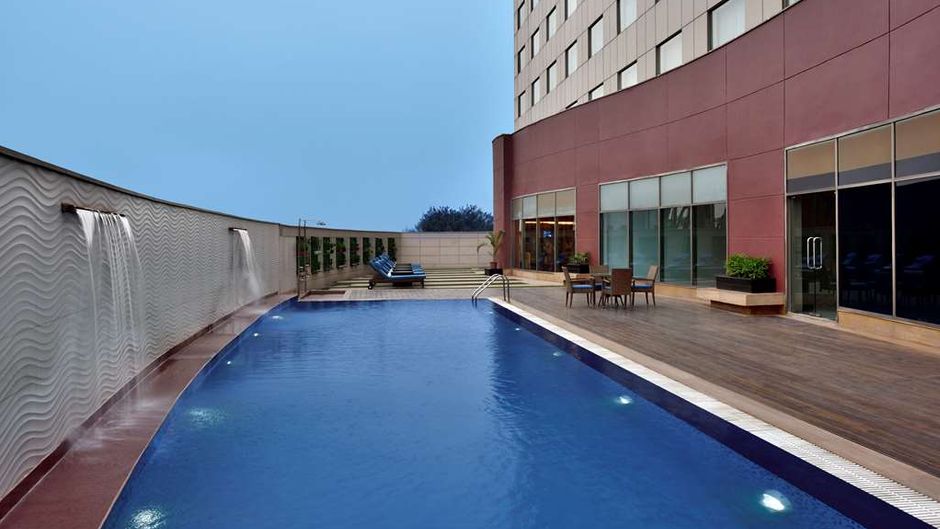 Radisson Gurugram Udyog Vihar Pool