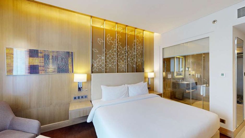 Radisson Gurugram Udyog Vihar Room