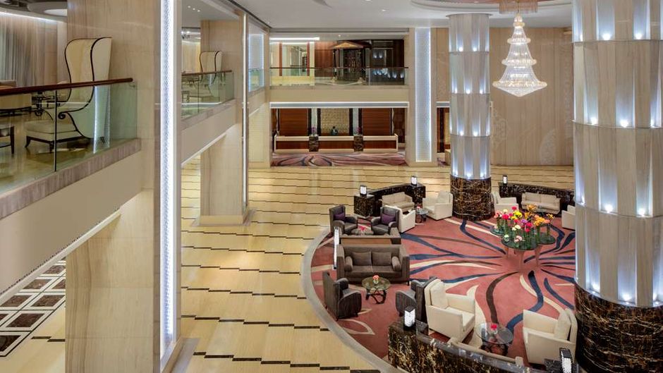 Radisson Blu Plaza Hotel Mysore Lobby