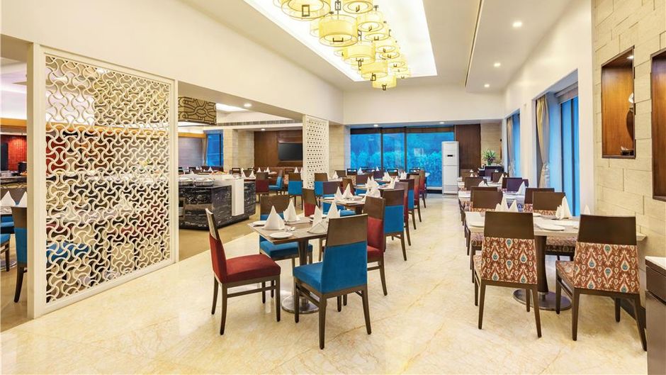Radisson Hotel Varanasi Restaurant