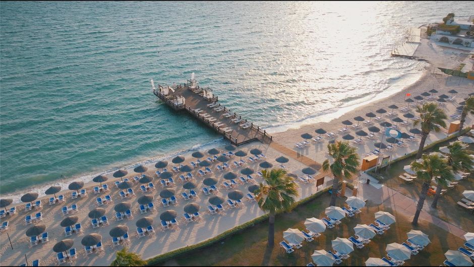 Radisson Blu Resort & Spa, Cesme Beach