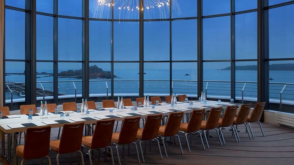 Radisson Blu Waterfront Hotel Jersey Meeting