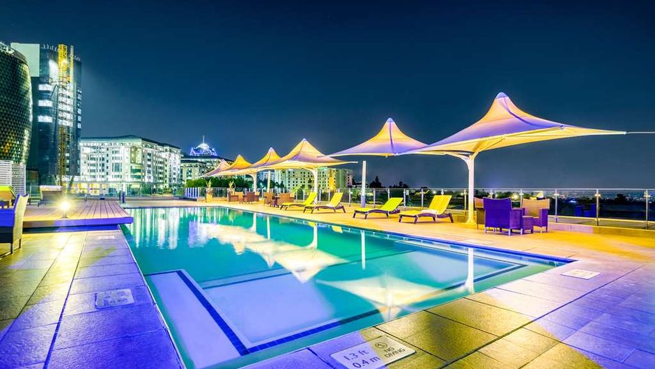 Radisson Blu Hotel, Sandton Johannesburg Pool