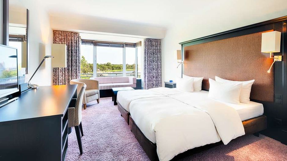 Radisson Blu Senator Hotel Room