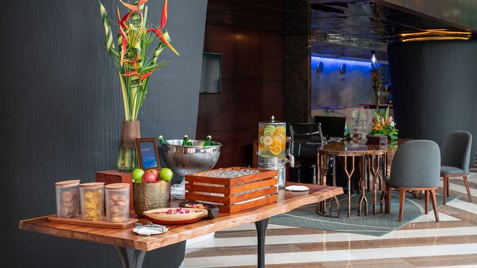 Radisson Blu Okoume Palace Hotel Lobby