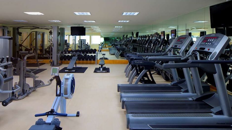 Radisson Blu Hotel Muscat Health