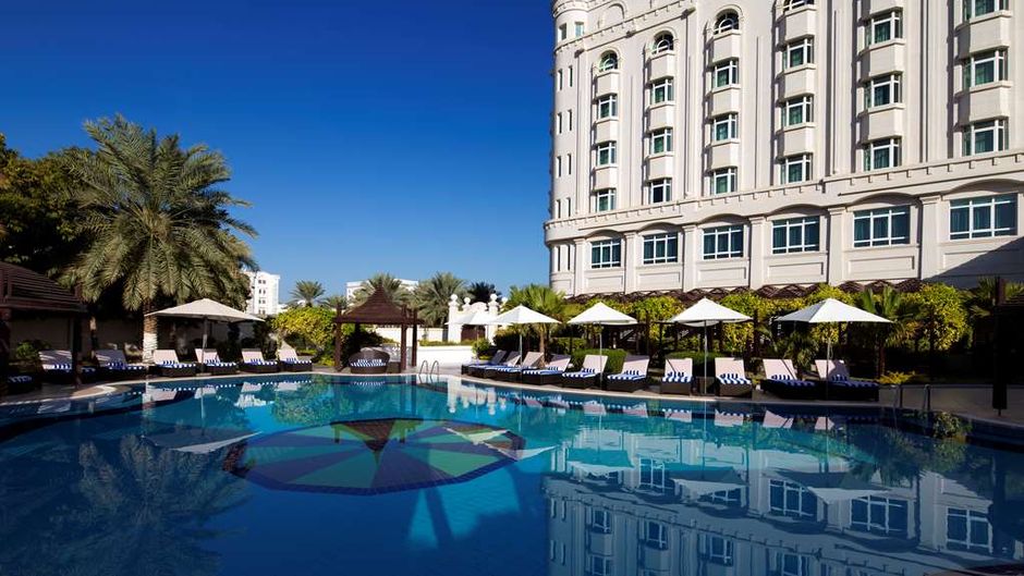 Radisson Blu Hotel Muscat Pool