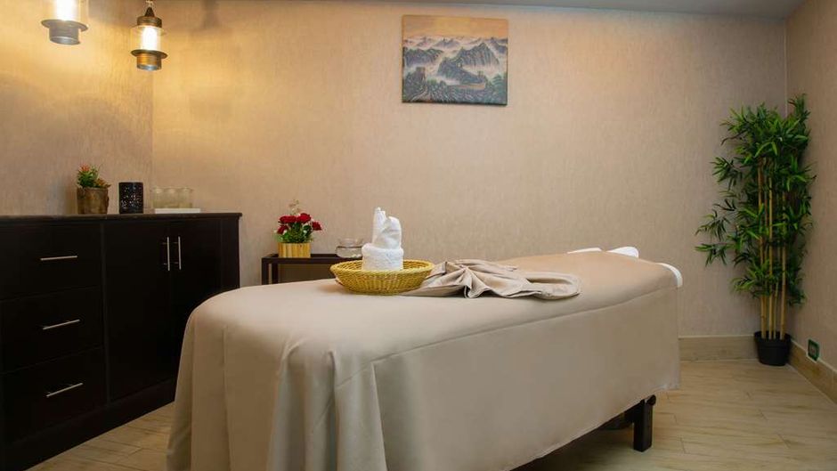 Radisson Blu Hotel Muscat Spa