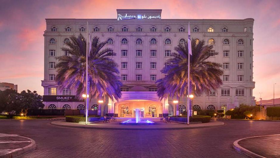 Radisson Blu Hotel Muscat Exterior