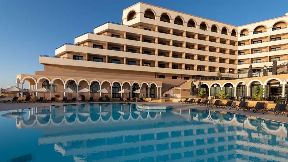 Radisson Blu Resort Malta St Julian's Pool