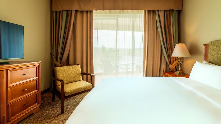 Radisson Blu Resort & Spa, Golden Sands Room