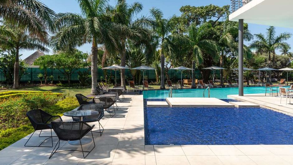 Radisson Blu Hotel Maputo Pool