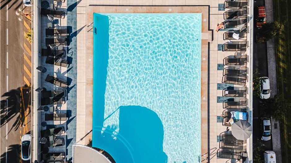 Radisson Blu Hotel Nice Pool