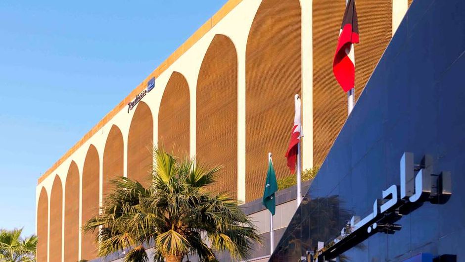 Radisson Blu Hotel Riyadh Exterior