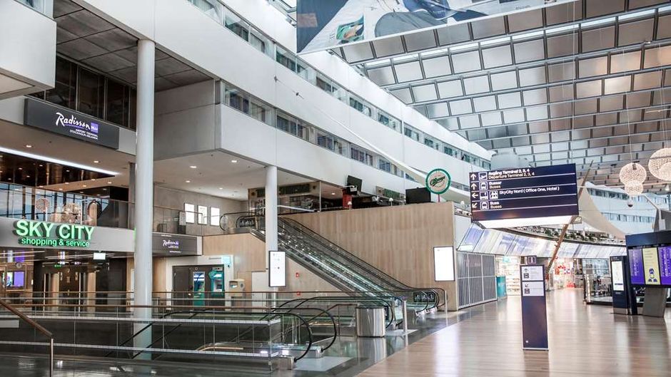 Radisson Blu Airport Terminal Hotel Exterior
