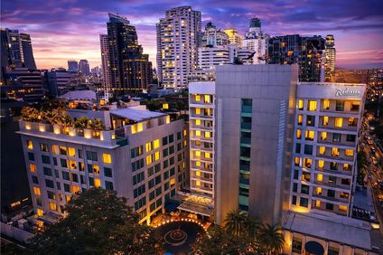 Radisson Suites Bangkok Sukhumvit