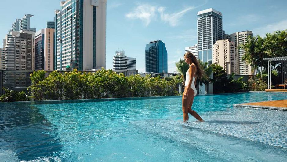 Radisson Blu Plaza Bangkok Pool