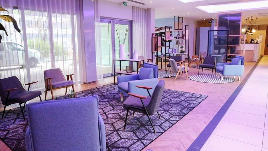 Radisson Blu Hotel Toulouse Airport Lobby